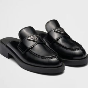 NWT Prada Leather Logo Mules Black 41
